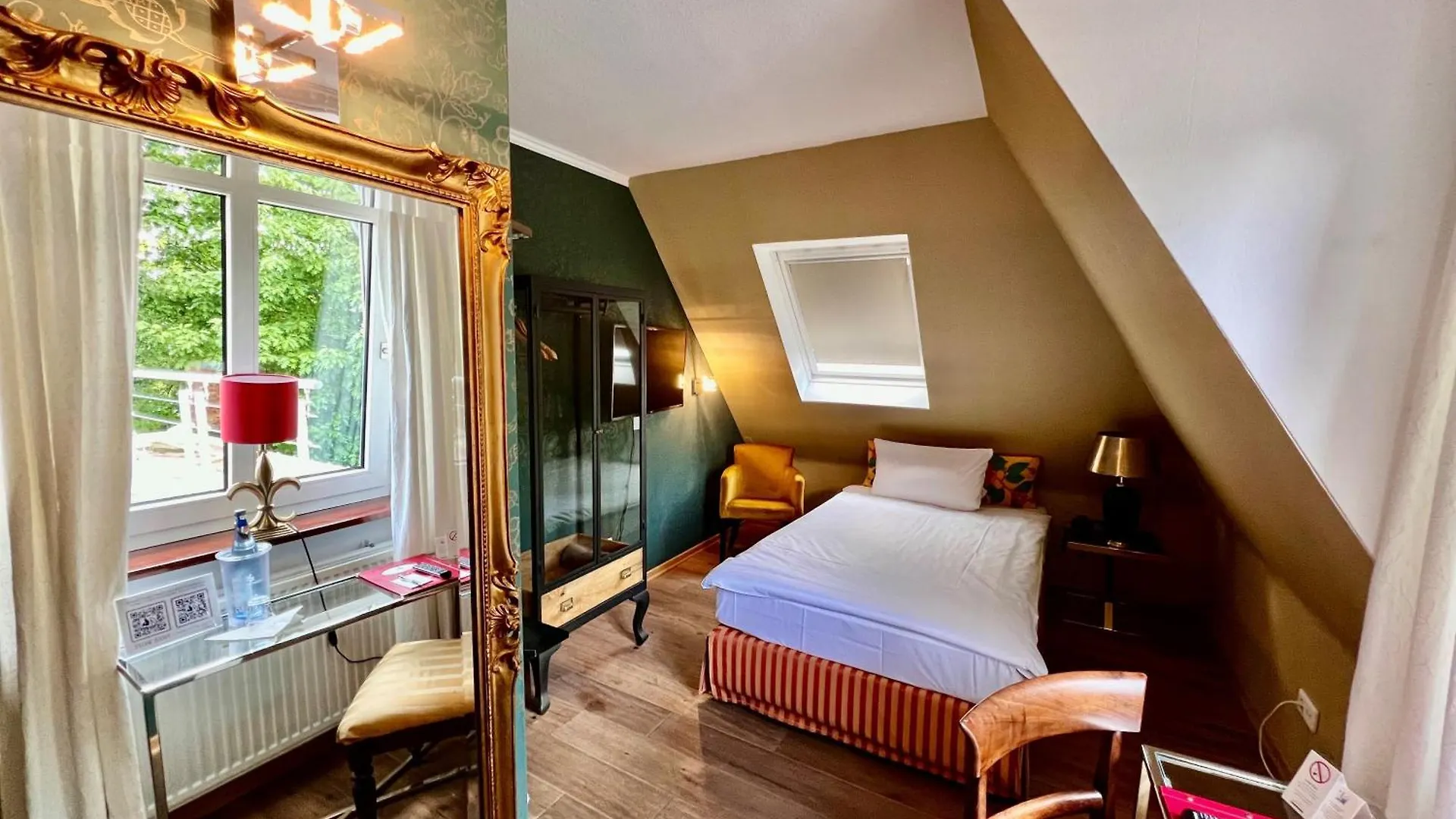 Hotel Ashley's Garden Düsseldorf
