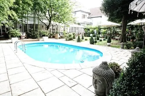 Hotel Ashley'S Garden Düsseldorf